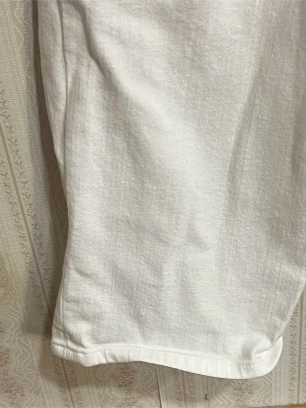 White Cropped Straight-Leg Jeans - Picture 3 of 16